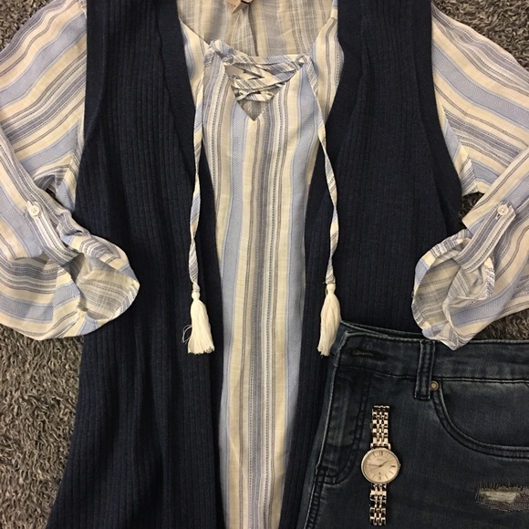 Como Vintage Tops - NWT!! Tassel tunic by Como Vintage